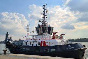 Port of Antwerp expands its fleet with energy-efficient tugs